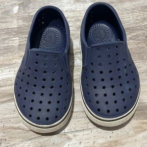 Natives toddler size 8